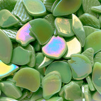 Verre Mosaique - glass mosaic -Glasmosaik-glasmozaïek-Bloemblaadjes Glas Parelmoer Muntgroen - mosaicshop