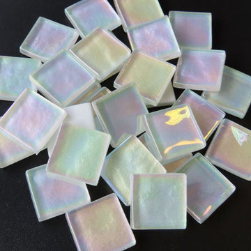 Crystal Wavy Iridescent 20mm White