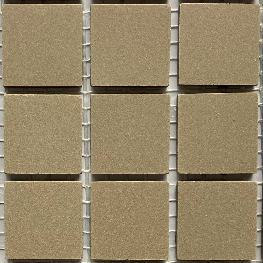 Winckelmans Taupe – matte mozaïektegels van 20x20 mm op gaas