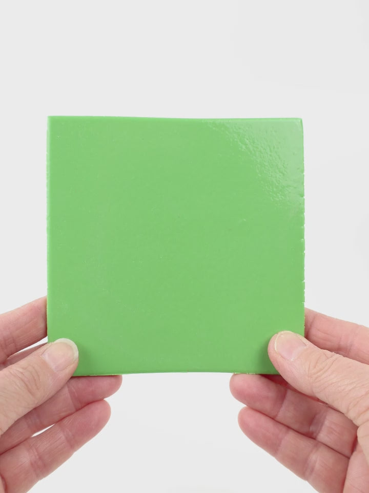 Video showing Morasutti Smalti mosaic tile – green – 11.5 x 11.5 cm, rotated to show full tile