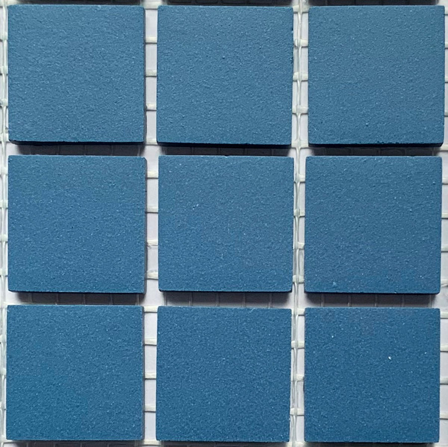 Winckelmans Bleu Nuit – matte Mosaikfliesen im Format 20x20 mm auf Netz
